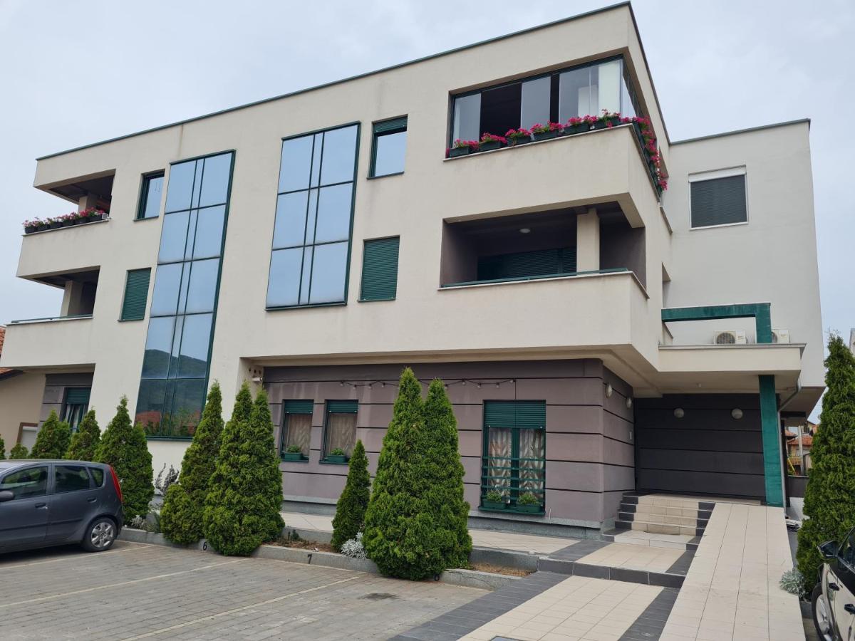 Harmony Apartmani Arandjelovac Luaran gambar